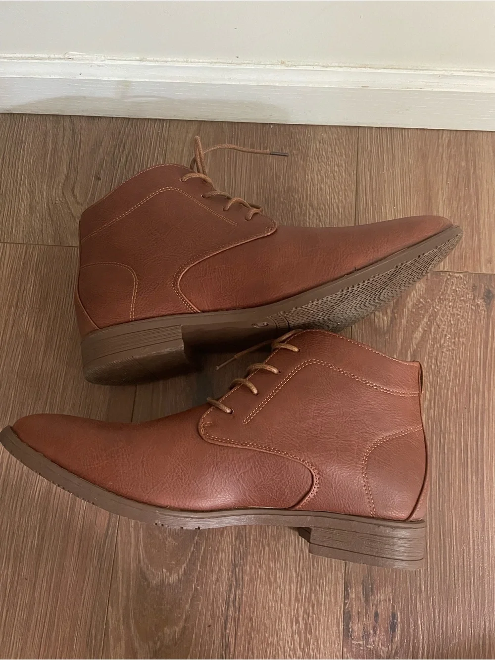 Men's Brown Lace-Up Chukka Boots